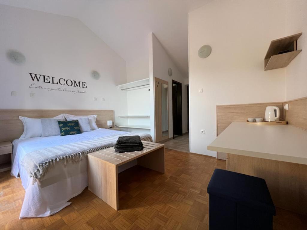Vista Del Mar Bed & Breakfast Piran Bagian luar foto